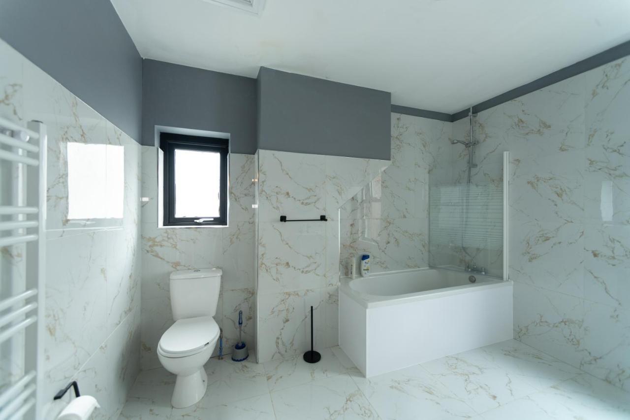 Lovely 2-Bed Apartment In Blackpool Secret House Dış mekan fotoğraf