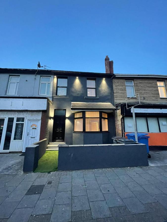 Lovely 2-Bed Apartment In Blackpool Secret House Dış mekan fotoğraf